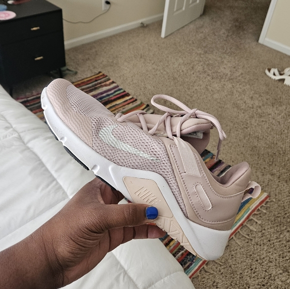 Nike sneakers, women's 11 - Picture 4 of 4